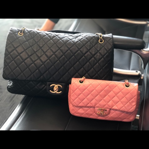 Chanel Bag in Iridescent Pink Leather w/Jewels - Picture 2 of 12